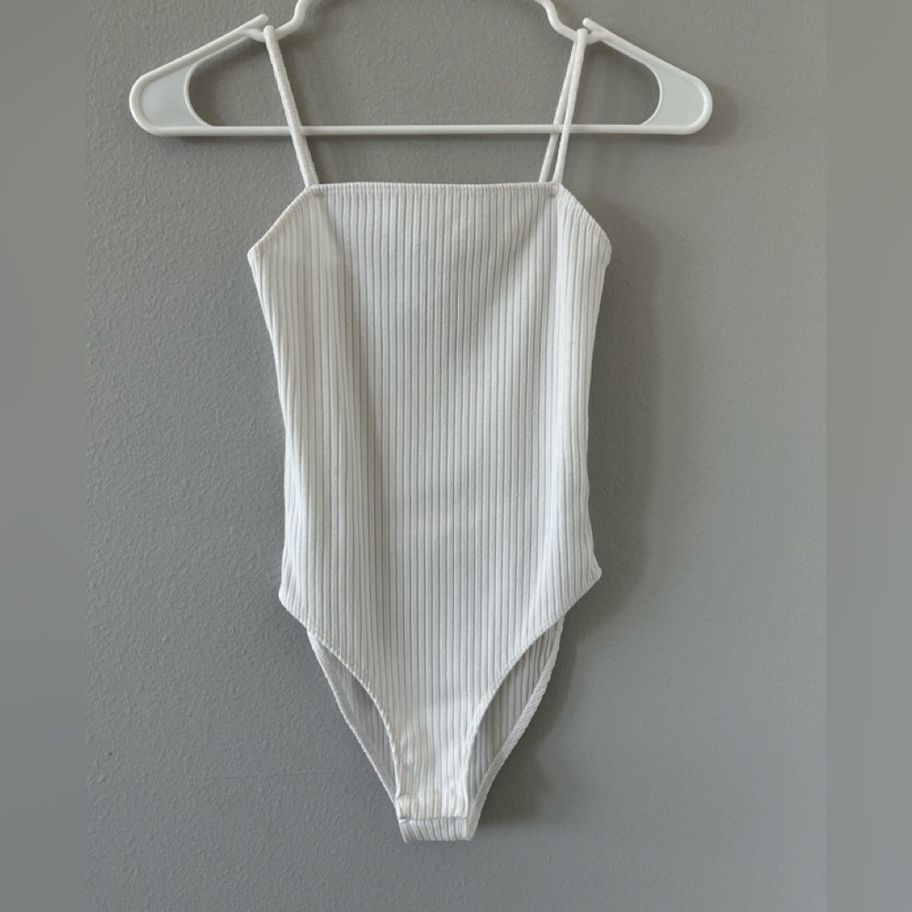 TOPSHOP white bodysuit